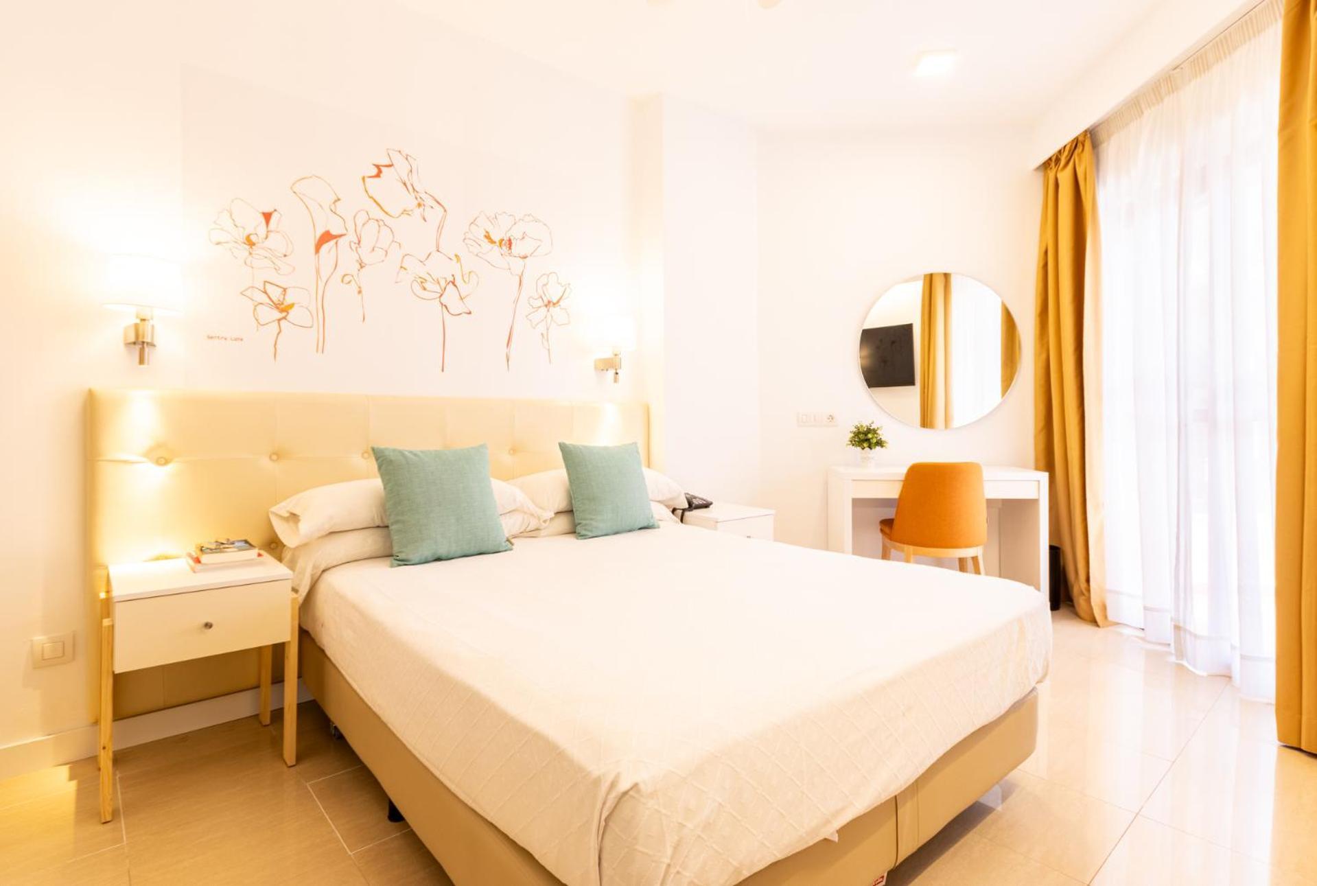 Hotel Angela - Adults Recommended Fuengirola Luaran gambar