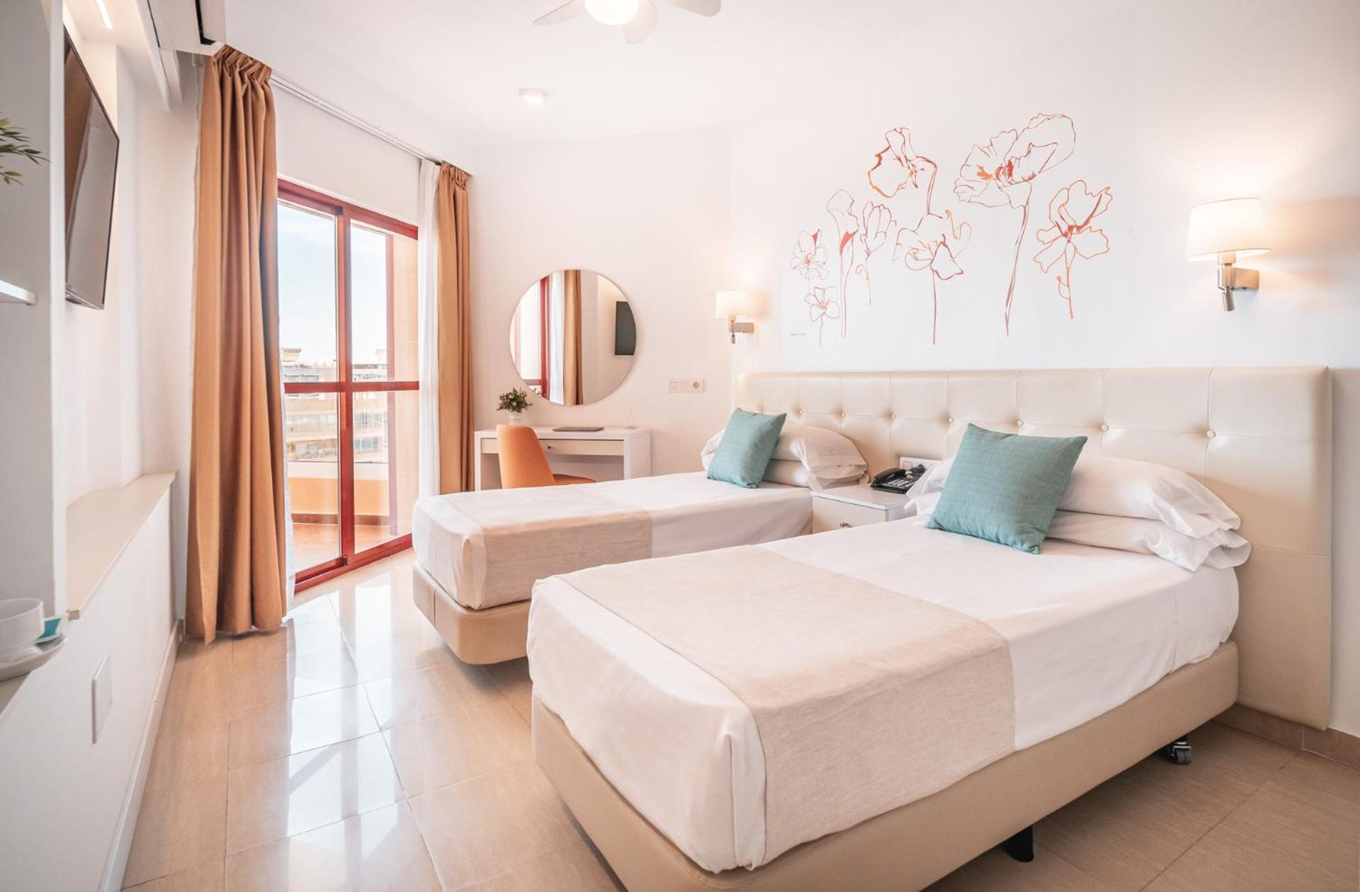 Hotel Angela - Adults Recommended Fuengirola Luaran gambar